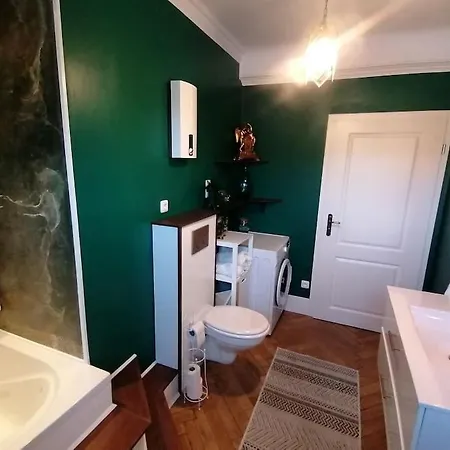 Voll Ausgestattete Wohnung Mit Moselblick Alf Exterior photo