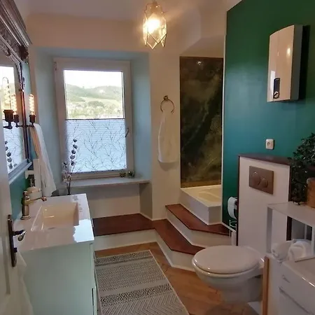 Voll Ausgestattete Wohnung Mit Moselblick Alf Exterior photo