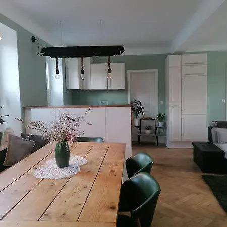 Voll Ausgestattete Wohnung Mit Moselblick Alf Exterior photo
